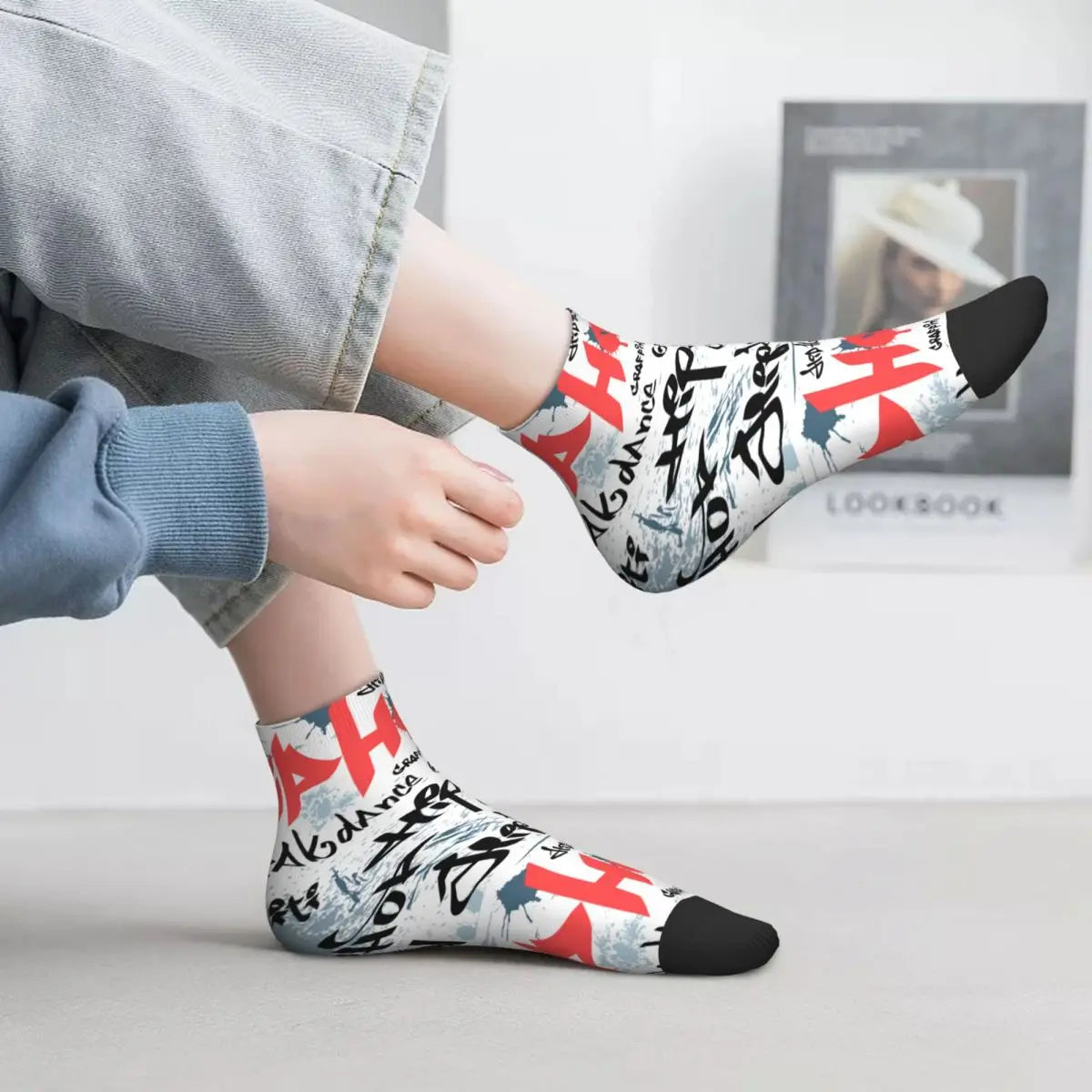 Urban Street Graffiti Art Men Women Crew Socks Unisex Funny 3D Print Dress Socks